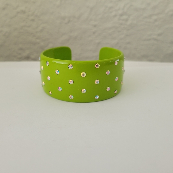 Vintage Chunky Open Bangle Bracelet Cuff  Rhinestone Green Lucite Retro MCM - Picture 1 of 6